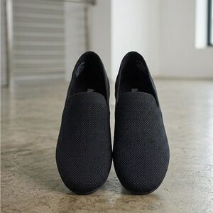 MIA Women’s Black Textured Loafers – Comfortable & Perfect for Everyday Wear